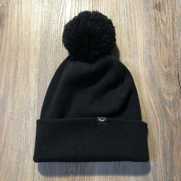 Tna Tora Black Beanie - Picture 5 of 13